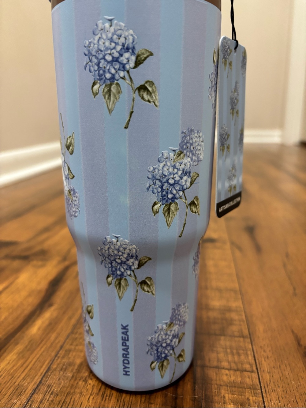 Hydrapeak Hydrangea Flower Garden Cottagecore Botanical Mother’s Day Tumbler - Picture 2 of 13
